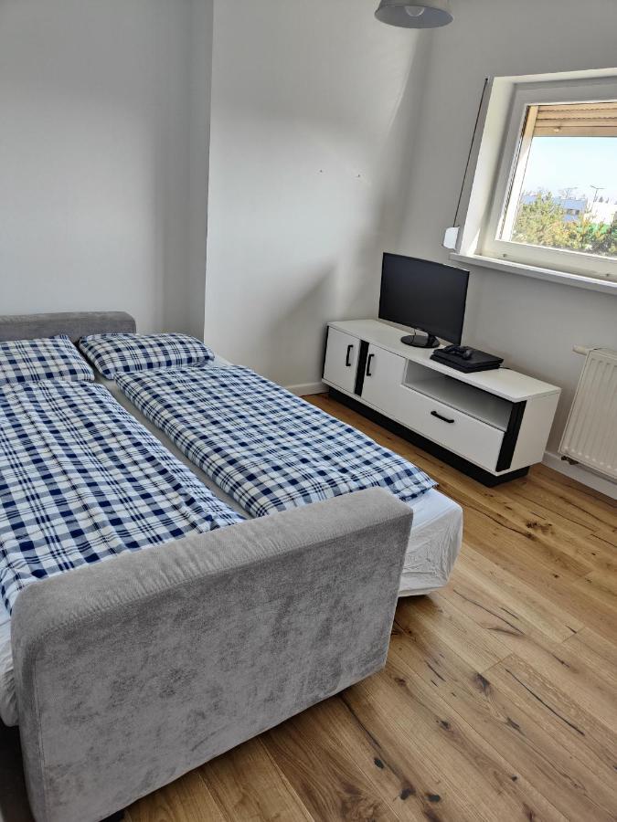 Dom Dabrowka Poznan Apartman Paledzie Kültér fotó