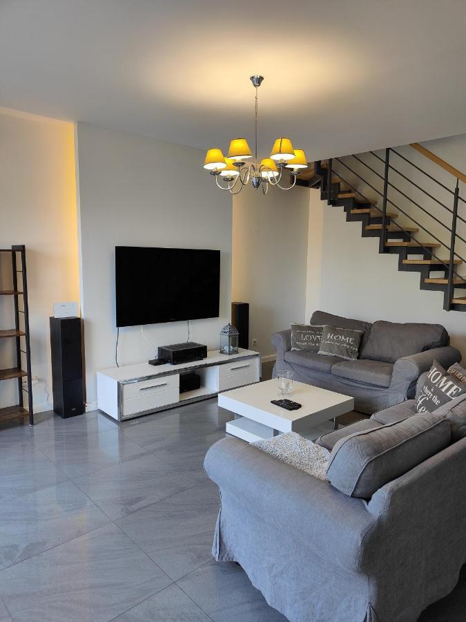Dom Dabrowka Poznan Apartman Paledzie Kültér fotó